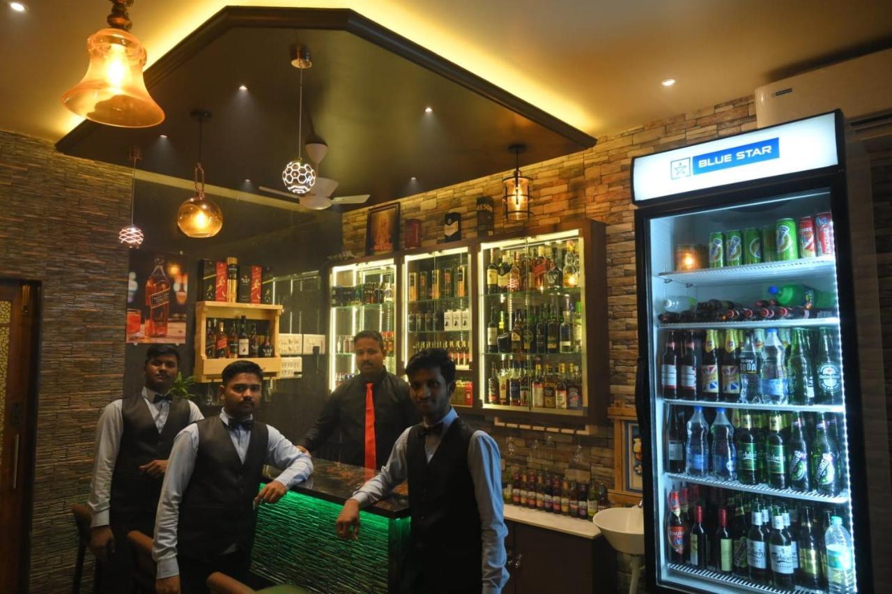 Hotel Surya Grande Kudal  Buitenkant foto